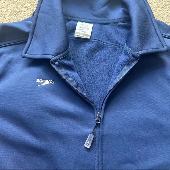 Speedo warm up jacket NWT size large - Picture 3 of 3